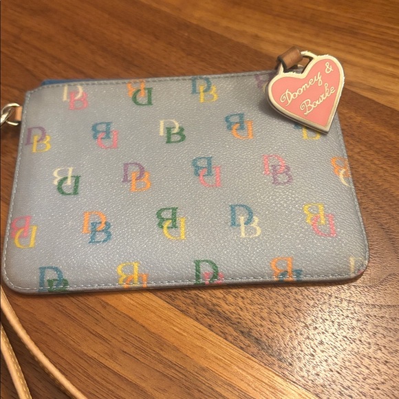 Vintage Dooney & Bourke Logo Light Blue Wristlet Wallet - Picture 4 of 9